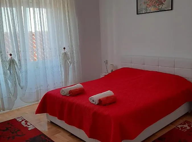 Rooms&studios Rina Гостевой дом