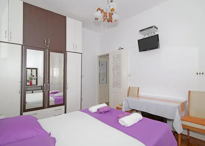 Гостевой дом Rooms&studios Rina 3*